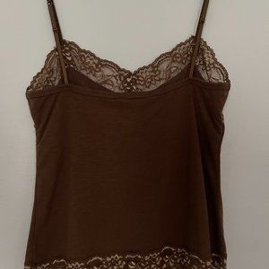 NewYork Company Intimates Women's Medium Size Lace-Trim V-Neck Tank Top